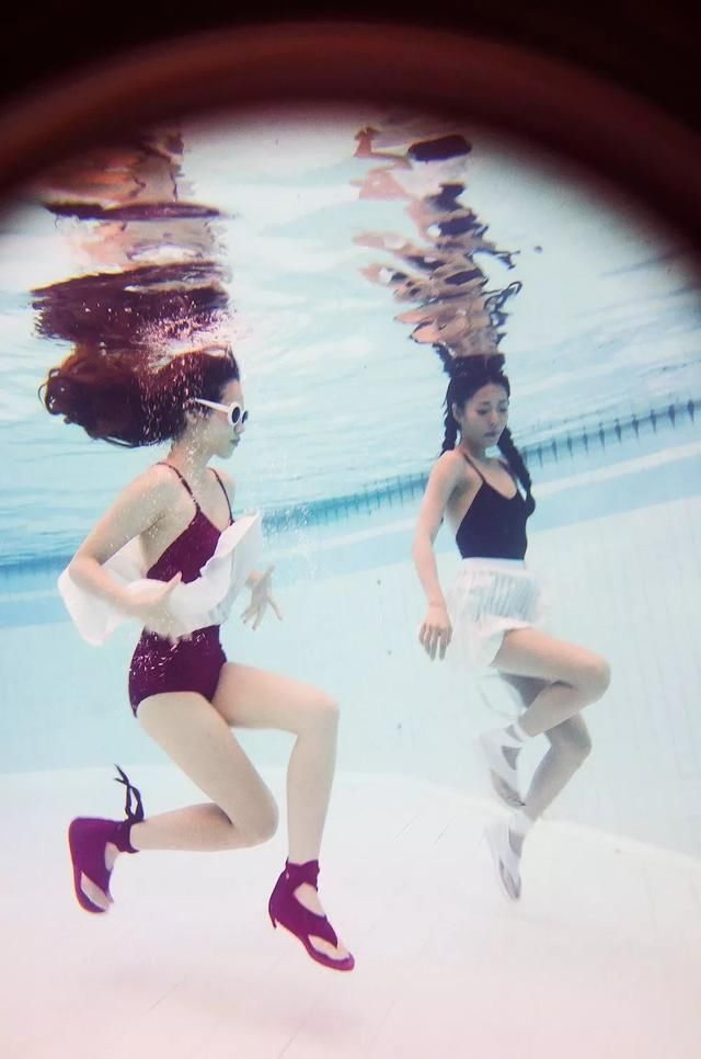 处男勿近 这些妹子的泳衣你撑不过10秒