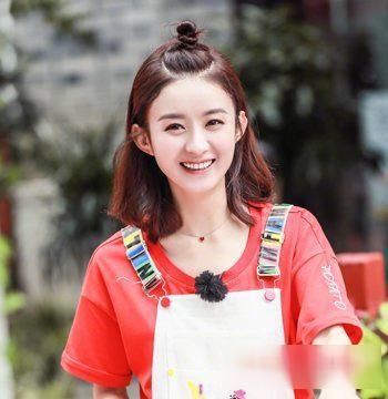 天气太热可扎无刘海丸子头发型！