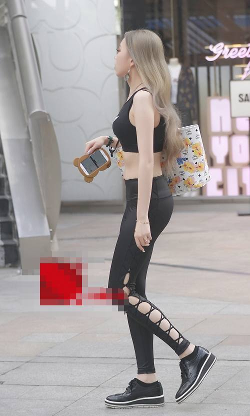 出门穿衣上“档次”的女人们,展现气质的优雅和女人味的风情