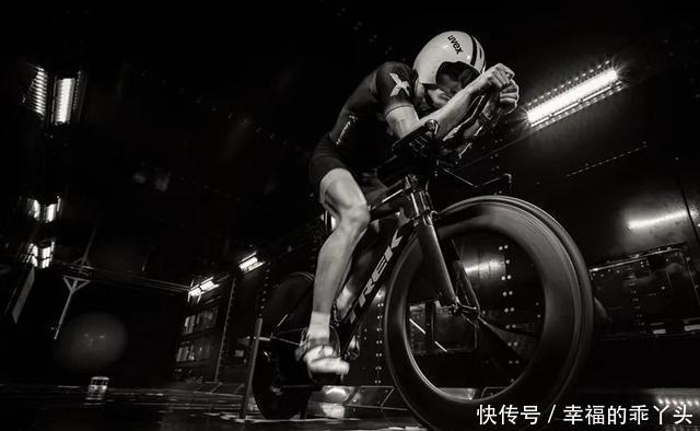  #碟刹#蜂巢坑，不过万Ron推出AeronX碟刹真空封闭轮