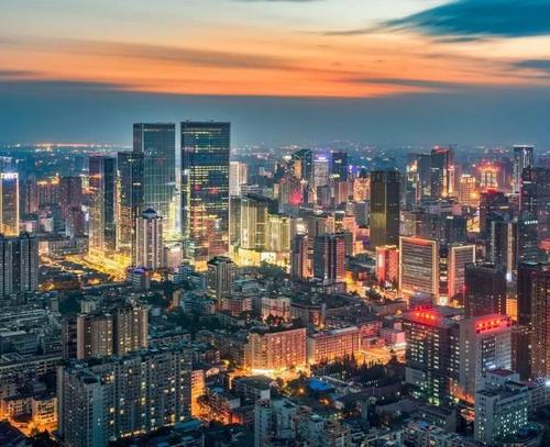 四川这个城市被誉为烟火人间三千年,平原沃野千里,自古富足丰饶