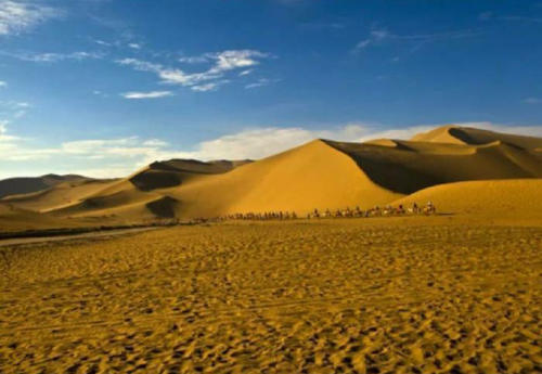 中国最神奇的省份，东边干旱缺水，南边山清水秀，西北边令人感叹