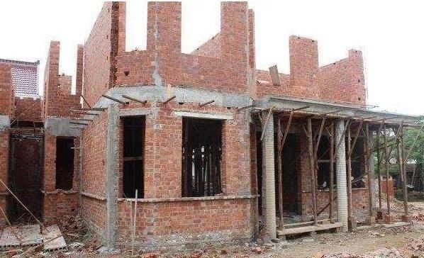  老师傅@收藏！农村建房有讲究，老师傅教你5个技巧，住别墅不是