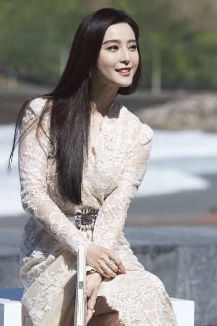 看了范冰冰的跨，男人都要怀疑人生了！这尺寸，有点超乎了想象！