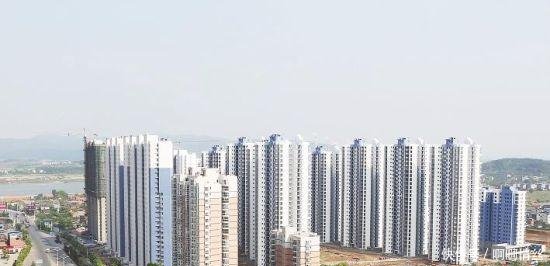 我国南方又出现一座空城，百姓看到房价后，表示买不起