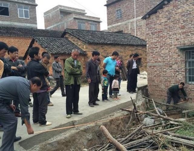 农村户口将取消换成居民户口 那么农村的宅基地怎么办是喜还是忧