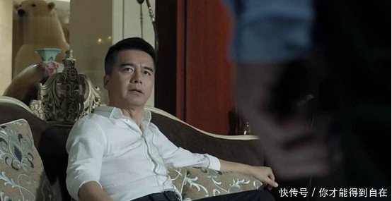 在《人民的名义》中的汉东省，祁同伟与此人同级别，难怪他不服气