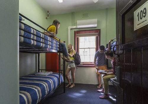 青年旅社便宜又好住，为何中国人不喜欢？游客：不怕麻烦你就住！