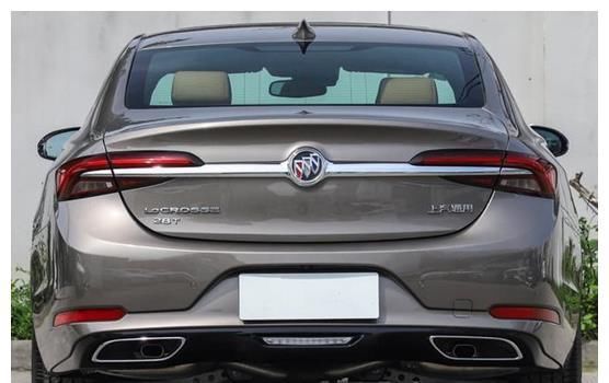  「当心」别克君越终于改款，溜背造型比宝马还大气，亚洲龙、迈腾当心啦！