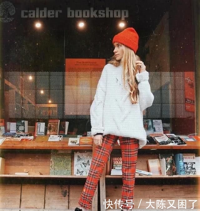  『时髦』阔腿裤不吃香了，2020流行“窄腿裤”，时髦不挑人，比阔腿裤百搭！