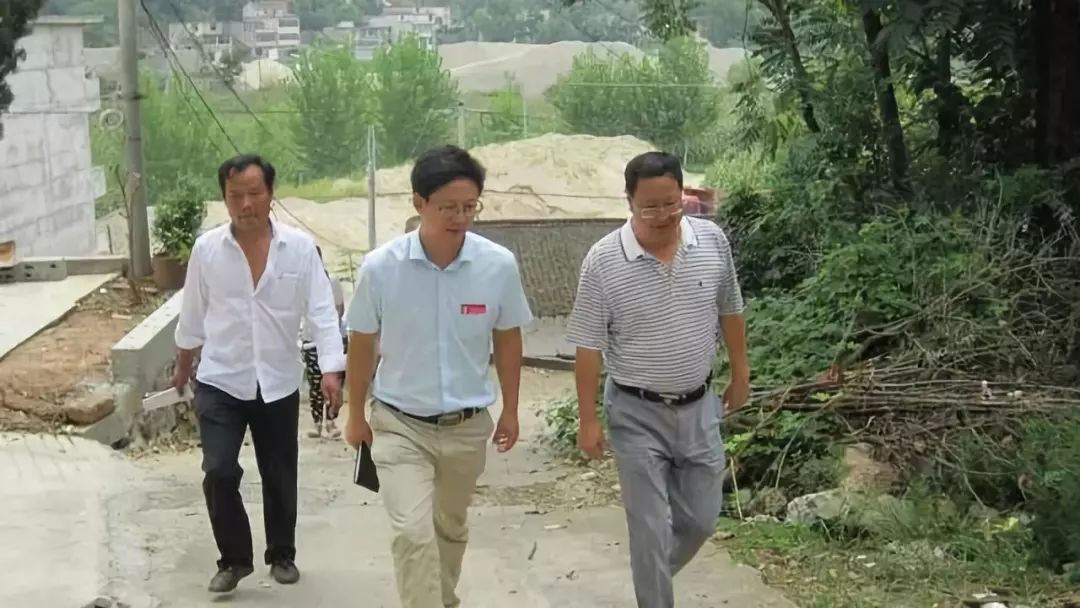 现在起！农村这5种村干部要被下台了，你们村被查到了吗？