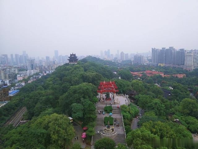 中国江南三大名楼之一,长江沿岸黄鹤楼