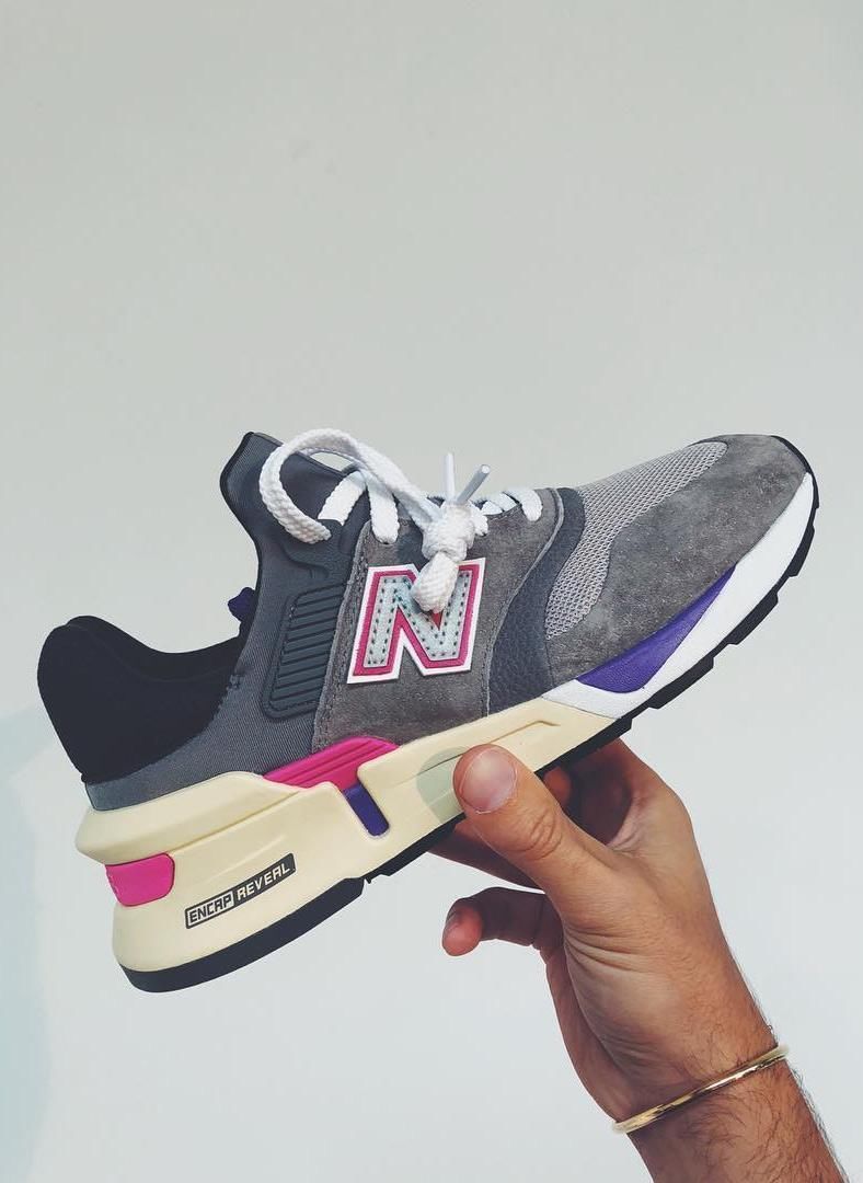 经典配色再现!KITH 主理人晒出New Balance三方联名鞋款