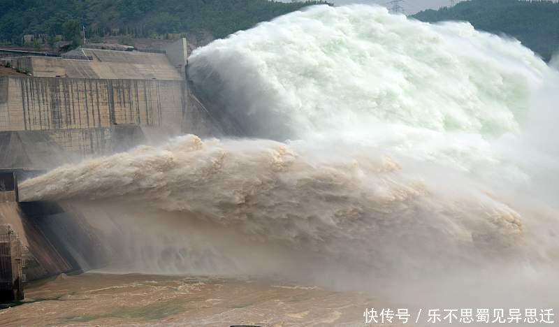  发生■将黄河水引入内蒙古沙漠，会发生啥想不到出现了奇迹！