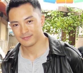 影帝@17岁上央视春晚，最红时嫁个“外卖员”，今老公被她塑造成金马影帝！