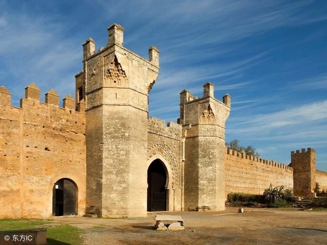 对中国免签后游客暴增，多部电影的取景地，这袖珍小国你去过吗！