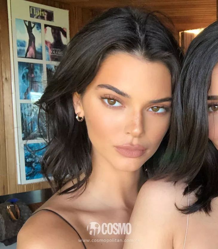 千万别学刘雯穿排扣连衣裙!