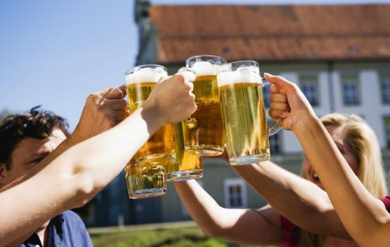 大家都抽烟喝酒吃海鲜,为什么就我得痛风?