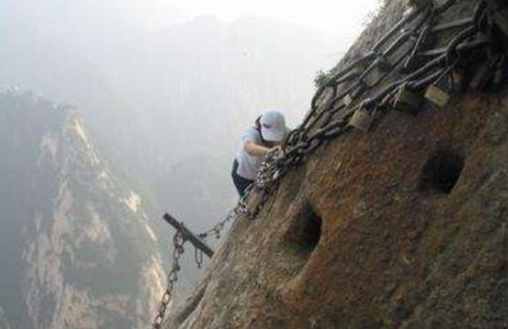 华山“四个未解之谜”, 现代专家都解释不了,古人却早已解释？