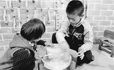  新人：培养有劳动素养的时代新人
