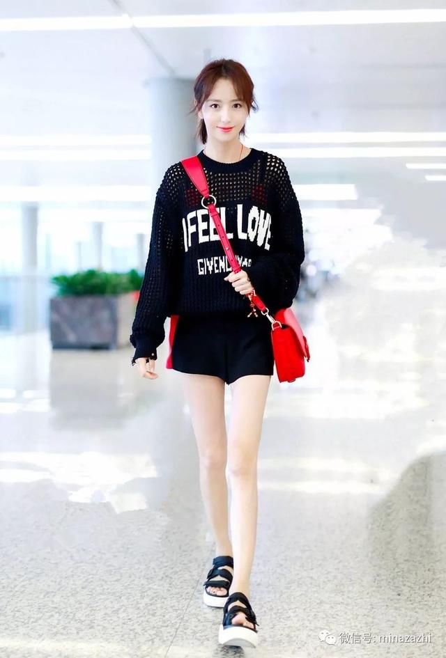 比一字绑带鞋更流行的凉鞋款式原来都在这里……