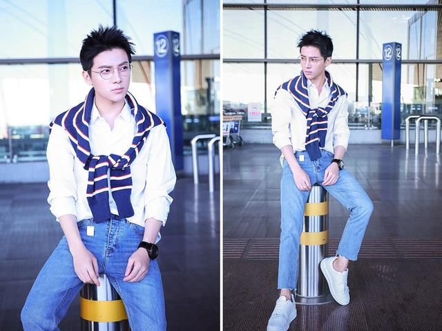 林允儿穿巴黎世家的假两件t恤,却被杨幂用真两件凹出了同款造型