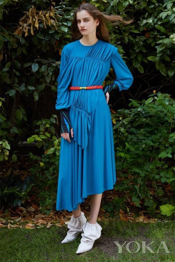 难怪何穗的腰这么细,原来多了个它!