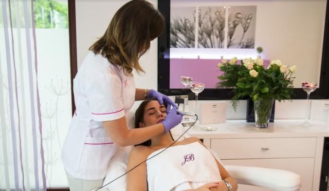  『美白』几条美白真相，不搞清楚就是在白！花！钱！