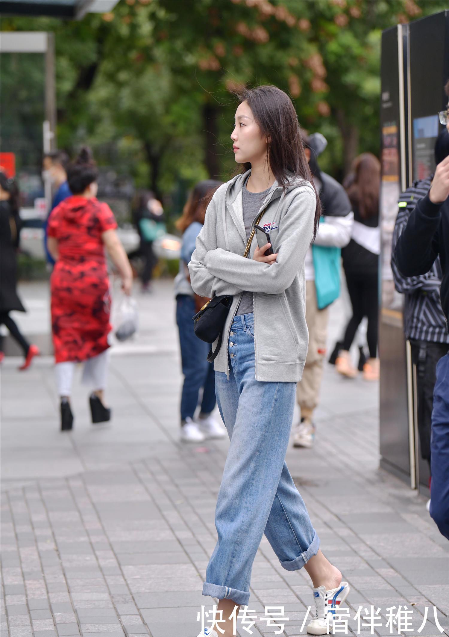 #高跟鞋#高跟鞋与牛仔裤搭配,穿出不一样的时尚美感,特有魅力