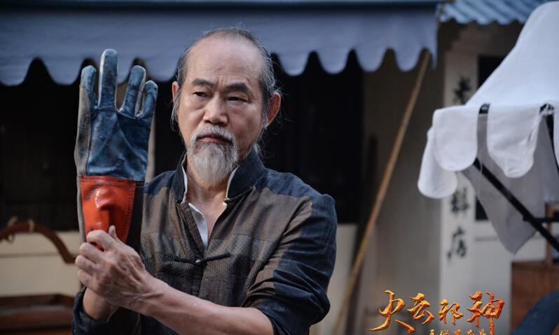  「邪神」《功夫》和《火云邪神》几乎是同班人马，为何一个被捧上天，一个被痛骂