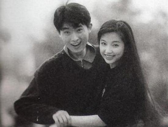 一年级就有了经纪人,演艺公司在合约里给表演