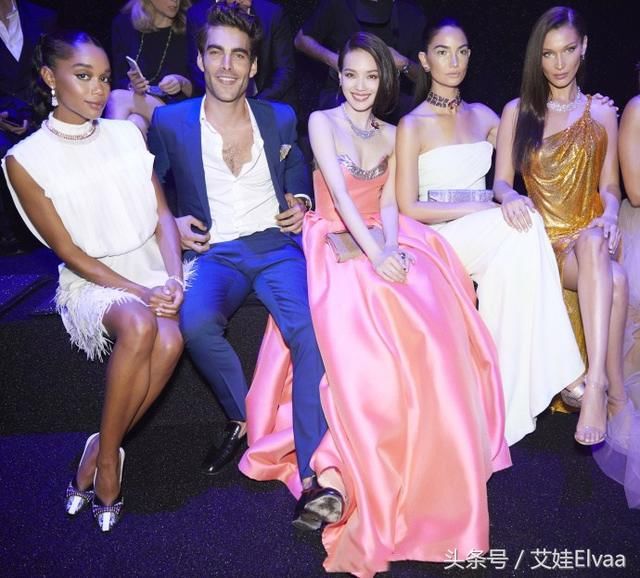 舒淇《中餐厅2》第七集私服，42岁黑色路人装，做最亮眼的美少女