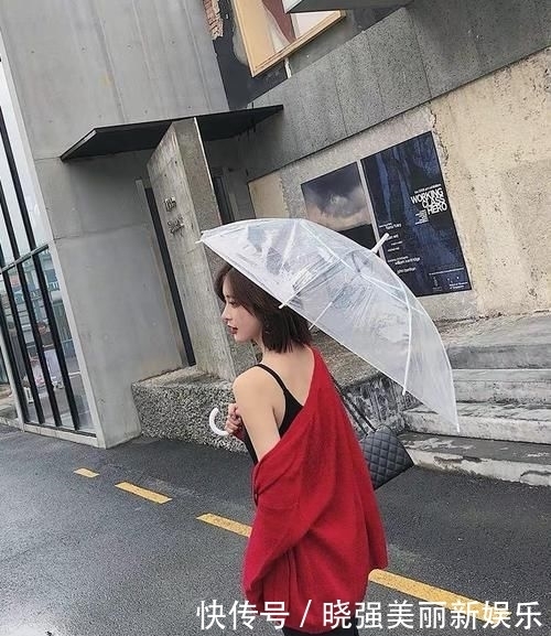 之余|连衣裙:早春必入的裙子,保暖之余还展现出迷人的线条