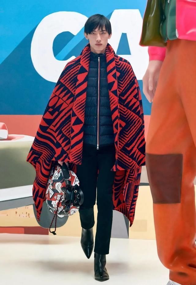 设计师@2020秋冬 Genius 系列：多个天才设计师的合作系列，MONCLER