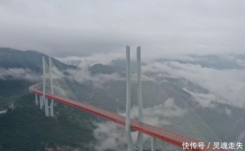 世界上最有难度的大桥,有200层楼那么高,是我国最具代表性的桥