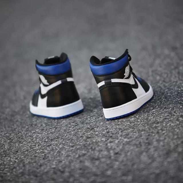  「酷似」酷似天价联名，AJ1小闪电2.0预告