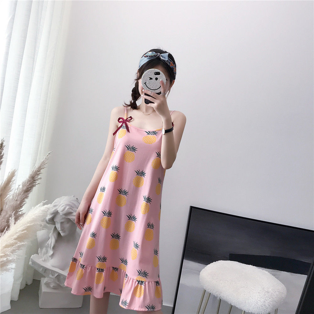 谁说女人在家不好看?瞧瞧她们怎么穿的，性感多姿身材傲人