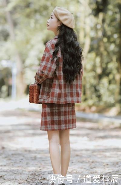  格子西装：2020年开春“西服”大火！搭什么单品都好看，几乎每个女生都适合