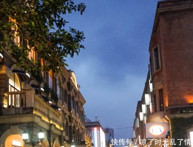 中国最长的步行街,建造花费500亿,杜莎夫人蜡像馆就坐落于此!