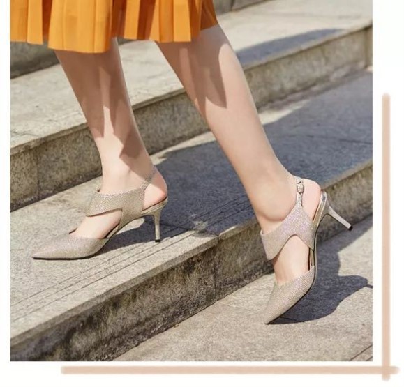 GIRDEAR哥弟2018夏季新款尖头高跟鞋 为日常着装添点新意