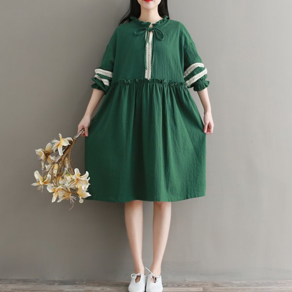 女人身材丰满，就要穿这种裙子，“慵懒”气息展露无疑