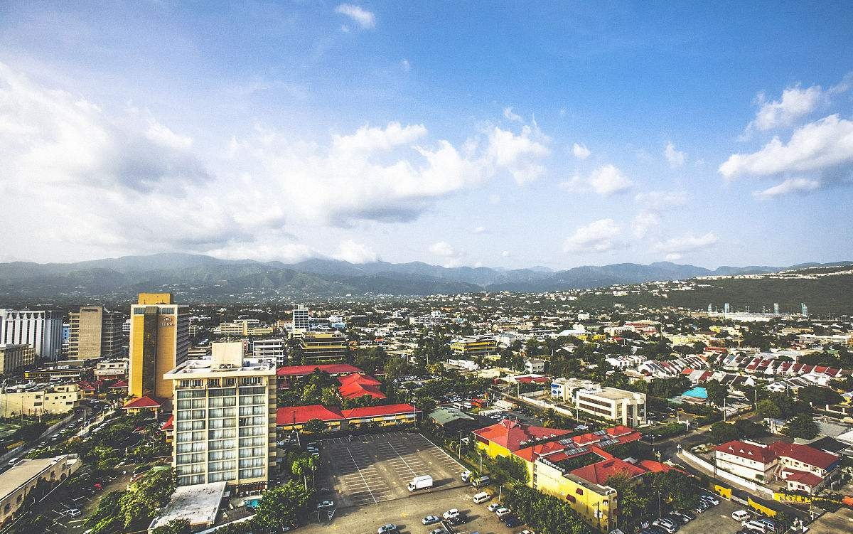 北美最无奈小国：博尔特故乡，距美国800公里却常被以为在非洲