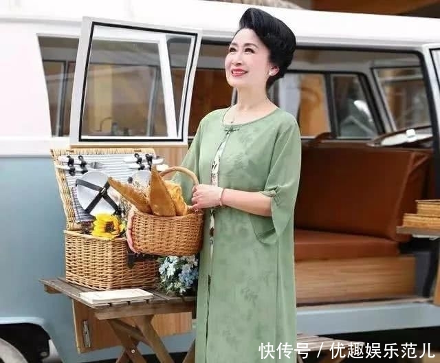  「女人」建议四十岁女人，早秋就穿这几款裙装，趁年轻赶紧美起来
