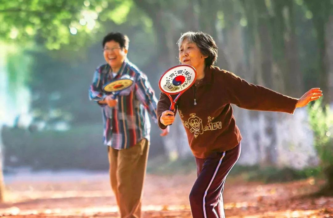 重磅!人社部 财政部定调整19年退休人员养老金时间表！