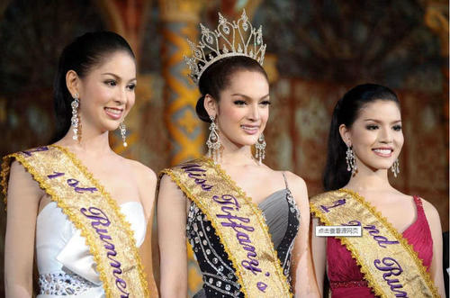 泰国人妖的晚年生活，光鲜背后几乎全是心酸，多数这样度过余生