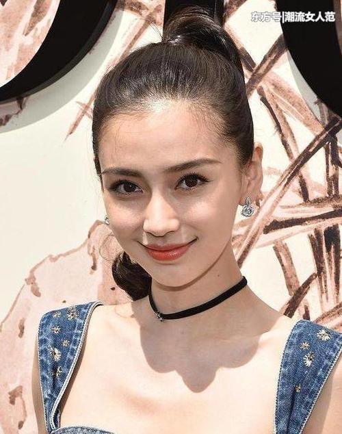 女星牛仔裙大比拼，刘亦菲最清新，唐嫣最少女，最尴尬的是马伊琍