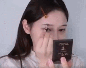 36岁的“海兰”张钧宁美炸!又一个黑化不用化浓妆的演技派