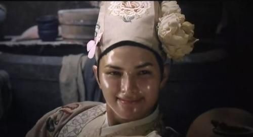  『下巴长痘』下巴老是长痘痘怎么回事？白白教你从源头祛痘！