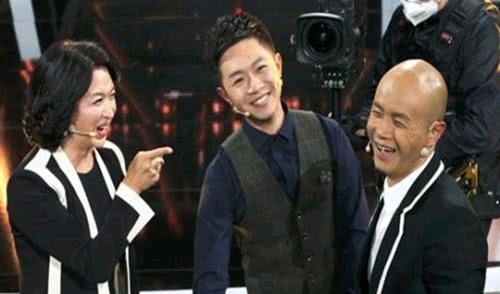  「业务」你侮辱维纳斯并带走窦文涛了吗？现在乐嘉的业务发展缓慢？