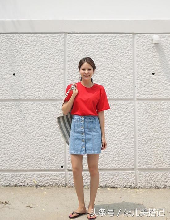 皮肤黄穿衣服好看?这几种穿搭绝对美!